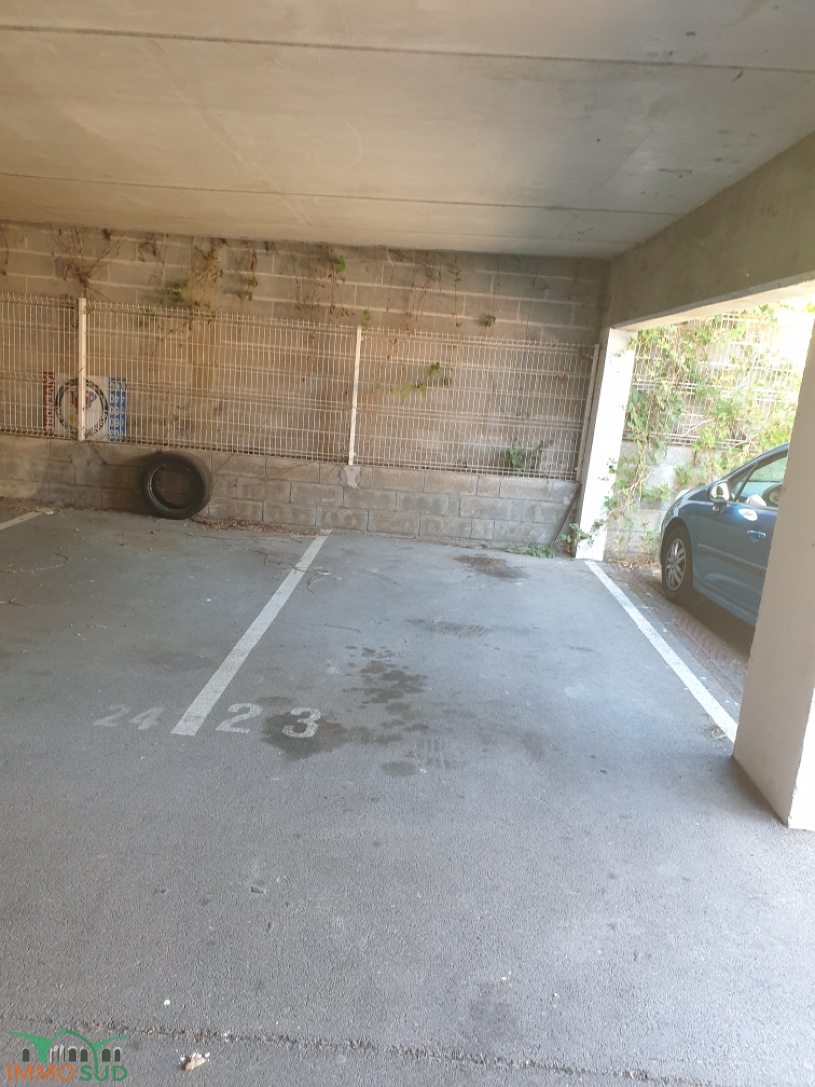 Image_, Parking, Amiens, ref :813-2