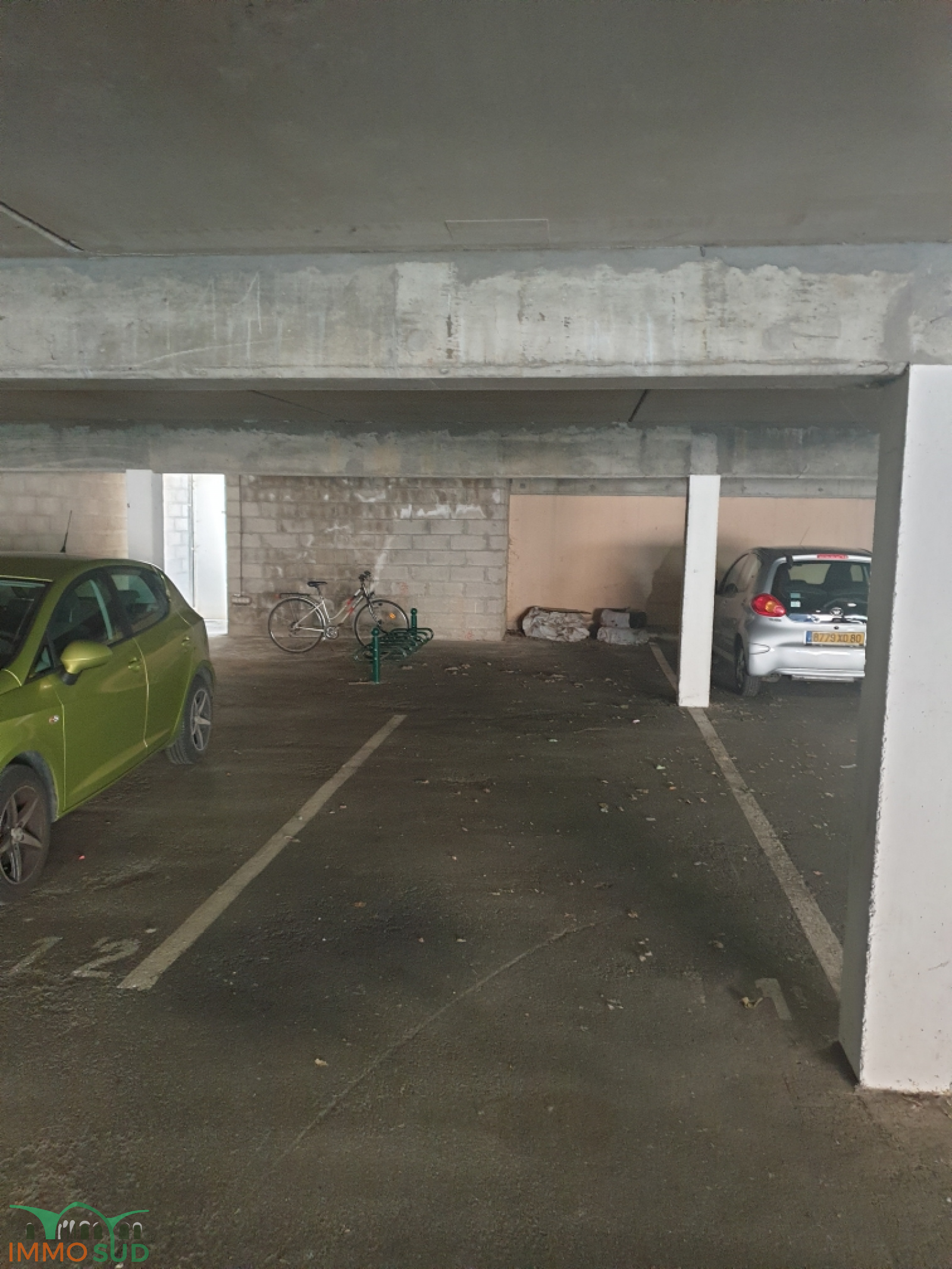Image_, Parking, Amiens, ref :814-1